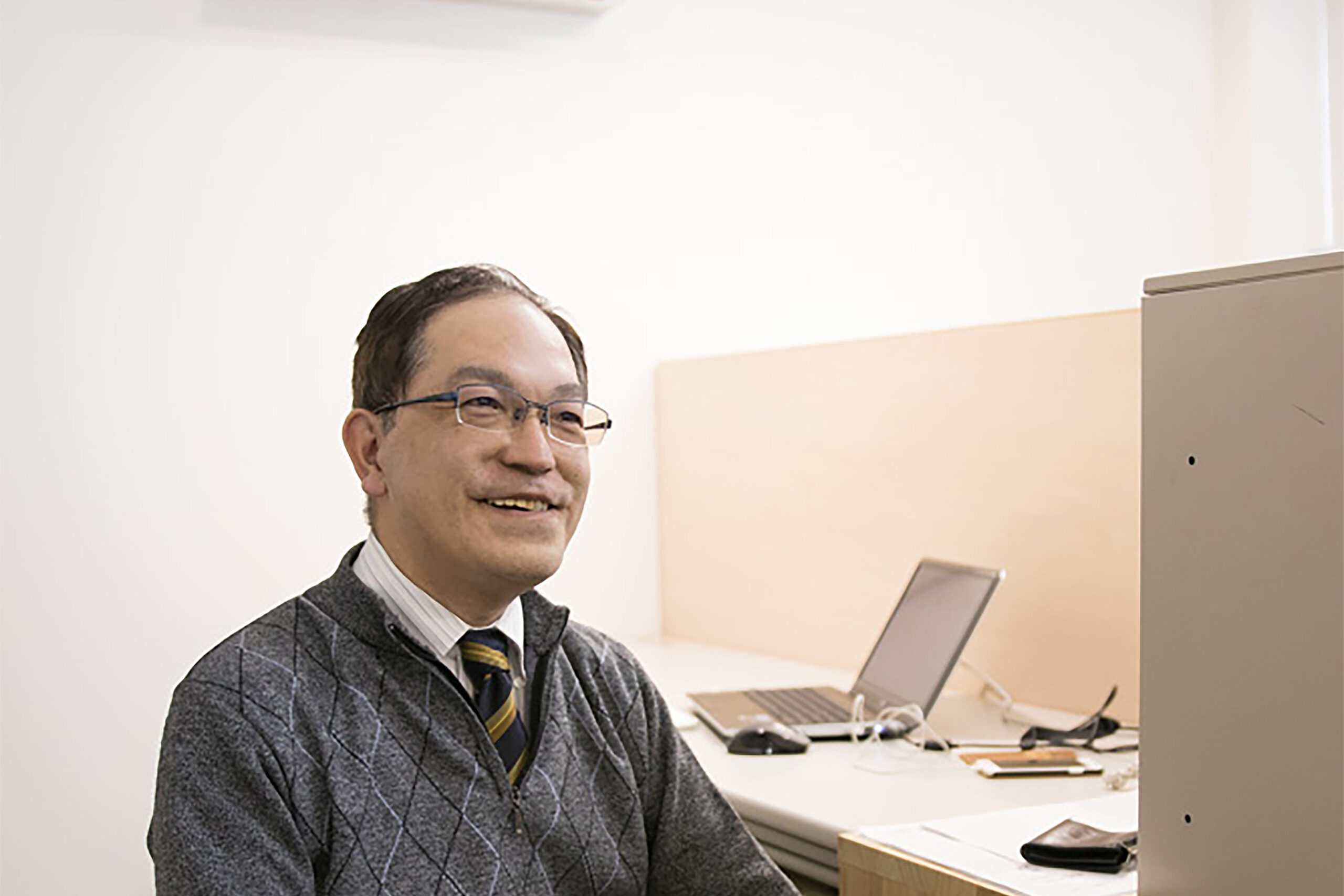 泥谷 賢治