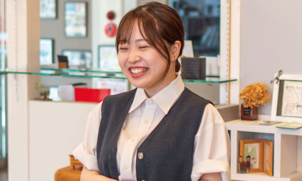 飯塚  仁美